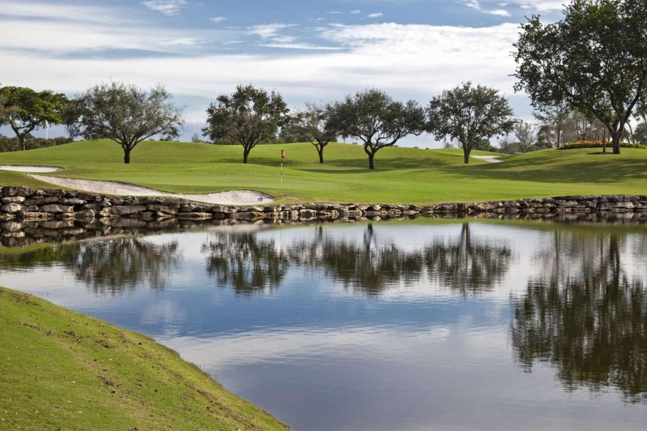 Golf And Tennis Community-Lakeview Oasis-Private Patio Villa Wesley Chapel Exterior foto